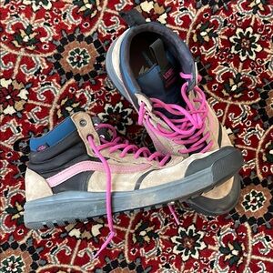 Men’s Vans Ultra Range